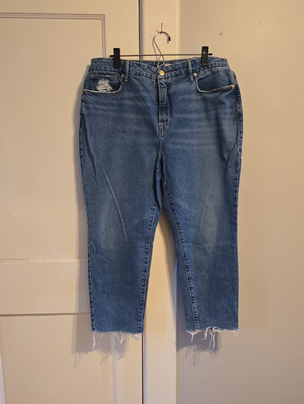 Good American Medium Blue High-Rise Cropped Jeans